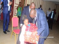 Ce 18 décembre 2020, la Mairie de Libreville n'a pas dérogé à la traditionnelle cérémonie de remise de cadeaux de Noël