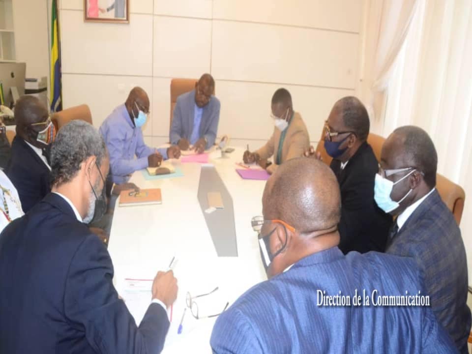 Le Maire de Libreville par intérim  Serge William  AKASSAGA OKINDA  a reçu ce 24 décembre 2020