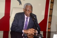 Le Maire de la Commune de Libreville Eugène M'BA a procédé au lancement des travaux de la Commission  AD HOC chargée de la réflexion sur le projet de la création d'une Plateforme Numérique Municipale (PNM)