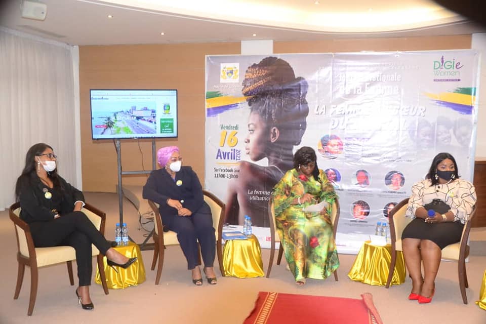 Instaurée par les plus hautes autorités de notre pays le Gabon depuis 1998, la Journée Nationale de la Femme, a été célébrée à l'Hôtel de ville ce 16 Avril 2021