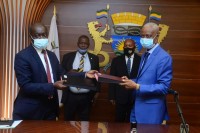 Signature de partenariats Publics -Privés entre la Mairie et L'ANPI-Gabon.